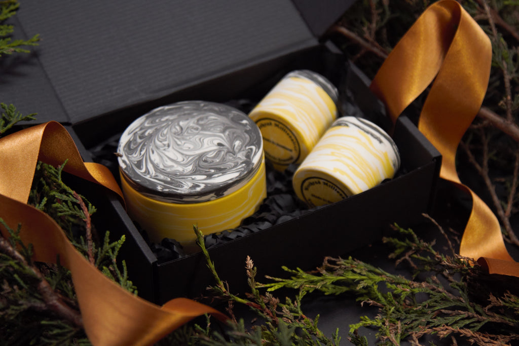 Weekend Millionaires Candle Gift Set