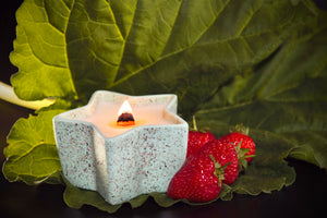 Strawberry & Rhubarb Scented Candle